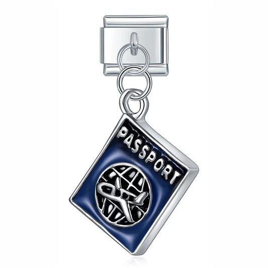 Charm Passport Colgante